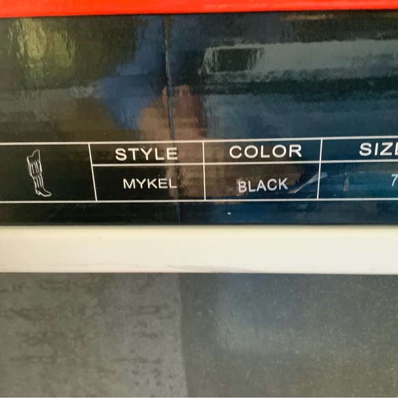 Over the knee high faux suede black boots - Picture 10 of 11